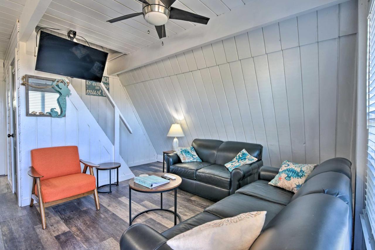 A-Frame Home With Deck - 2 Blocks To Surfside Beach! 외부 사진